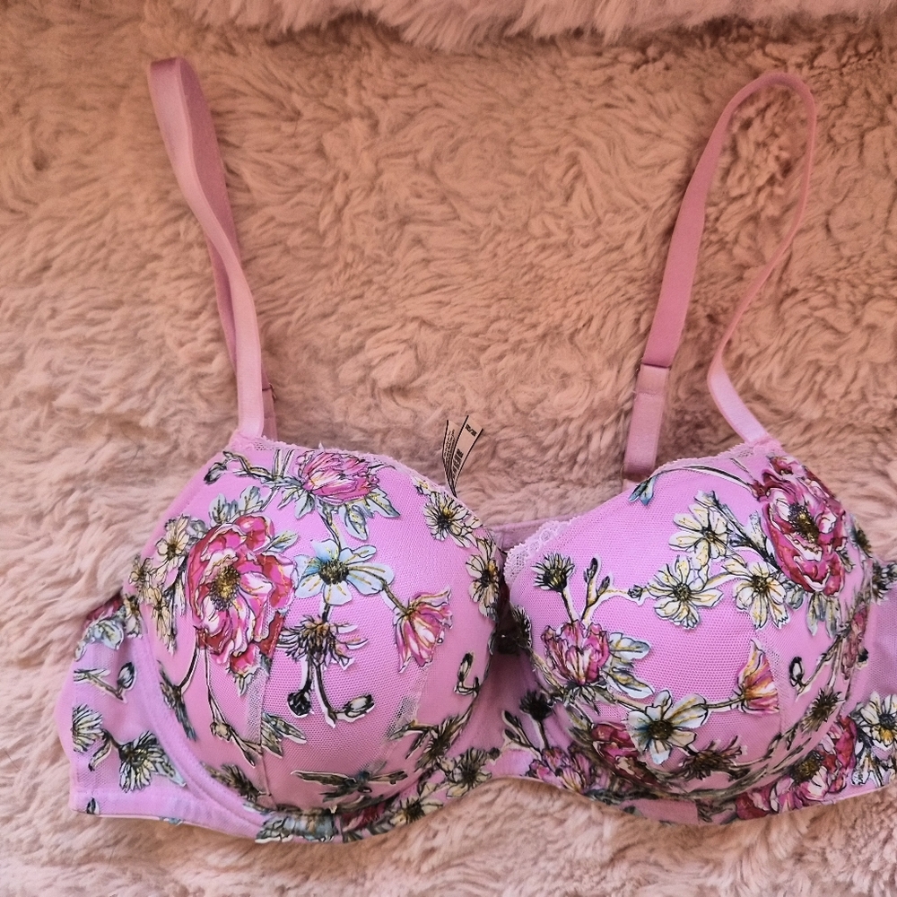 Victoria's Secret Pink Floral Lace-Trim Push-Up Bra